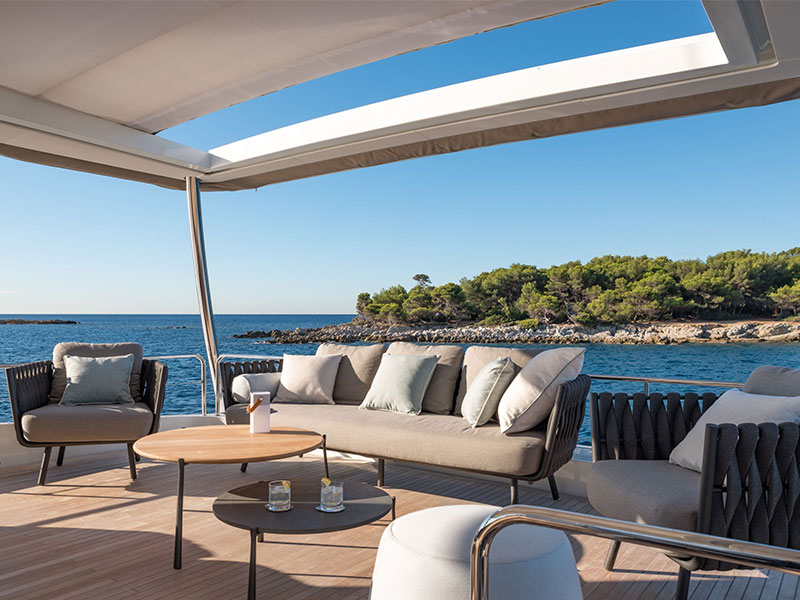 يخت Lagoon Seventy 8 Catamaran... فخامة على سطح الماء